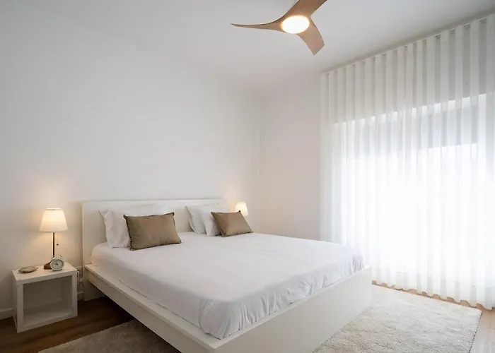 Bright & Spacious By *