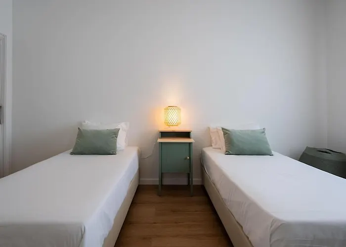 Bright & Spacious By *