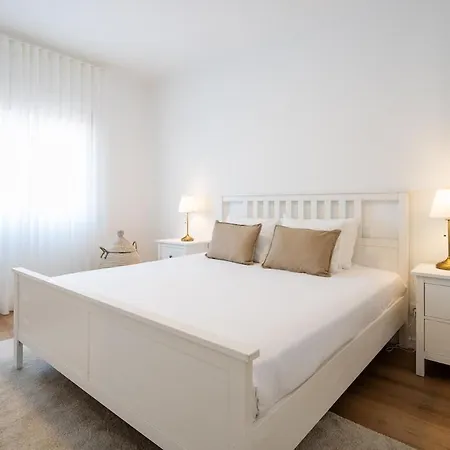Сasa de vacaciones Bright & Spacious By *