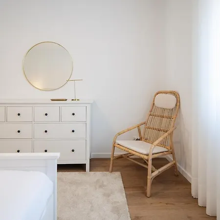 Bright & Spacious By * Ribeira Grande