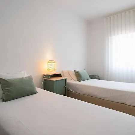 Сasa de vacaciones Bright & Spacious By